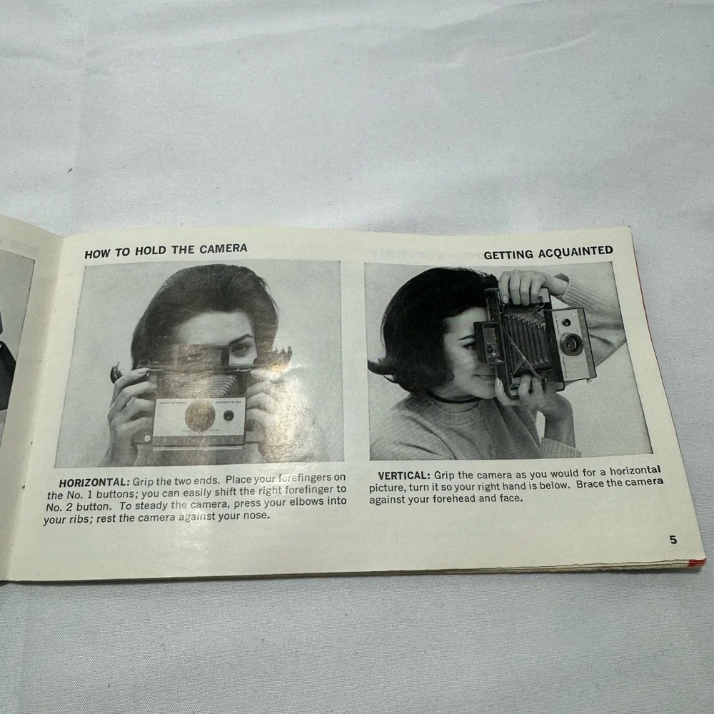 VINTAGE POLAROID AUTOMATIC 104 LAND CAMERA OWNERS MANUAL. ORIGINAL, PRINTED 1966